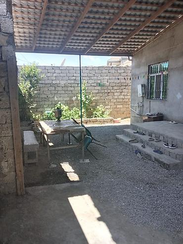 şəmkir bina evləri: 4 otaqlı, 180 kv. m, Orta təmir — 2