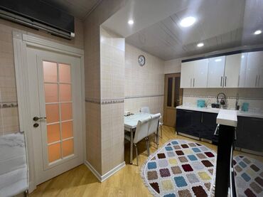 Köhnə tikili: Bakı, 4 otaqlı, Köhnə tikili, m. Neftçilər, 115 kv. m — 4