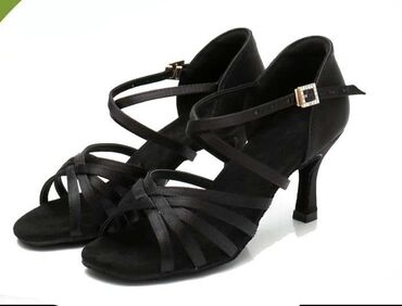 обувь для танца: Туфли 34, цвет - Черный