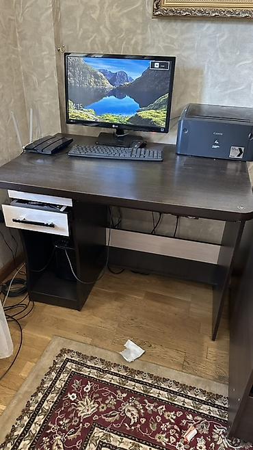 study table: Компьютерный стол с тумбой и выдвижным ящиком. Срочно продается !!! — 1