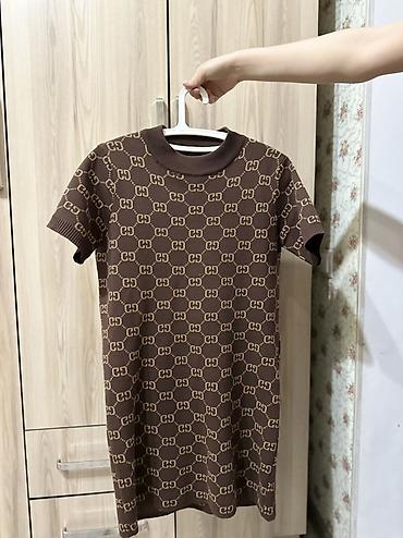 Вечерние платья: Вечернее платье, Коктейльное, Короткая модель, Атлас, С рукавами, M, S — 6