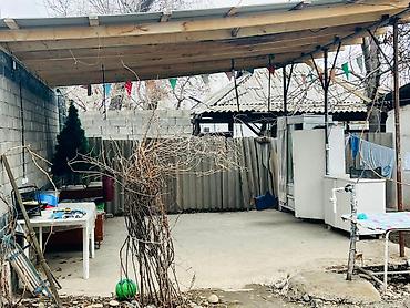 Продажа коттеджей и домов: ҮЙ САТЫЛАТ 🏡 Дареги: Сокулук, с. Маловодное, Киров көчөсү 19 💰 Баасы — 11