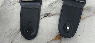 Elektro gitaralar: Elektrik gitara seti – tam paket Məhsul tərkibi: - Strat tipli — 4