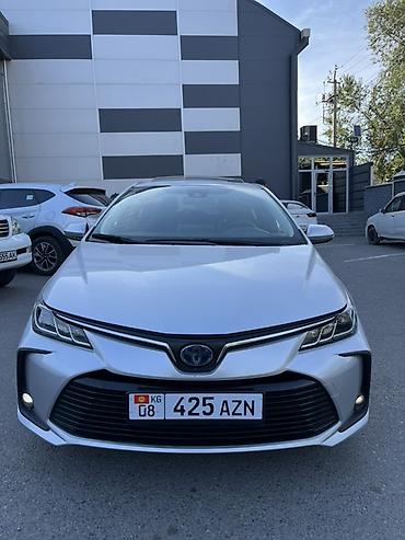 селика: Toyota Corolla: 2020 г., 1.8 л, Автомат, Гибрид, Седан — 1