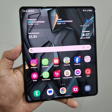 Samsung: Samsung Galaxy Fold 4, Б/у, 256 ГБ, цвет - Черный, 1 SIM, eSIM