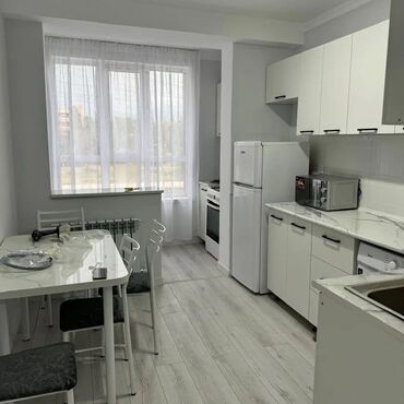бокс для малярки: 1 комната, 37 м², Элитка, 3 этаж, Евроремонт
