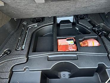 highlander 2017: Toyota Prius: 2021 г., 1.8 л, Вариатор, Гибрид, Хэтчбэк — 7