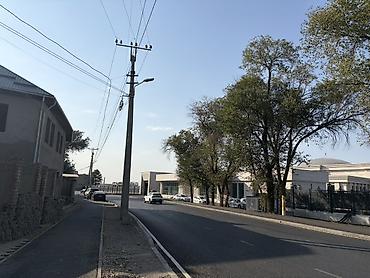 Сдается в аренду двухэтажное здание под коммерцию на первой линии at lalafo.kg Сдается в аренду двухэтажное здание под коммерцию на первой линии