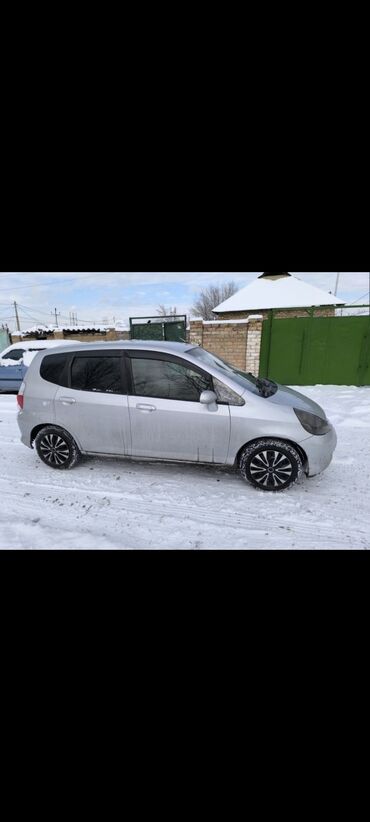 запчасти на мазда переходка: Сдаю в аренду: Легковое авто, Под выкуп