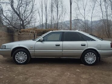 Mazda: Mazda 626: 1989 г., 2.2 л, Механика, Бензин, Седан — 6