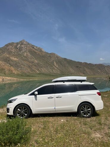 Kia: Kia Carnival: 2017 г., 2.2 л, Типтроник, Дизель, Минивэн