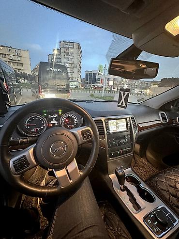 3 e30: Jeep Grand Cherokee: 3.6 l | 2012 il 90170 km Ofrouder/SUV — 7