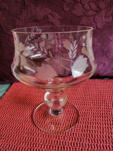 Ostalo posuđe: Casa nova velika kristalna sa gravurom,rucni rad. ceska 70te za na lalafo.rs — 6 Ostalo posuđe: Casa nova velika kristalna sa gravurom,rucni rad. ceska 70te za — 6