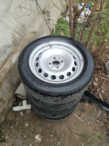 Disk təkərlər: İşlənmiş Disk təkər Renault 185 / 55 / R 15, 4 Boltlu