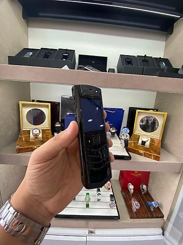 butun telefonlar: Vertu Signature Ultimate JetBlack Premium Class Alligator Kredit Tek — 3