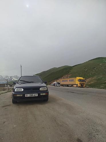 бу чехол: Volkswagen Golf: 1994 г., Механика, Бензин, Хэтчбэк — 1