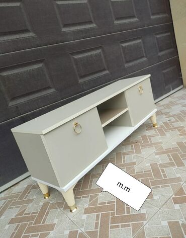 TV altlığı: Yeni, Düz TV altlığı, Polkalı, Laminat, Azərbaycan — 28