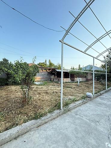 Продажа коттеджей и домов: 2кабаттуу 5бөлмөлүү жер үй сатылат. Кухня, ванна, туалет бар — 9