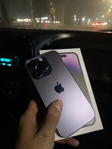 Apple iPhone: IPhone 14 Pro, Б/у, 128 ГБ, Deep Purple, Зарядное устройство, Кабель, Коробка, 85 %