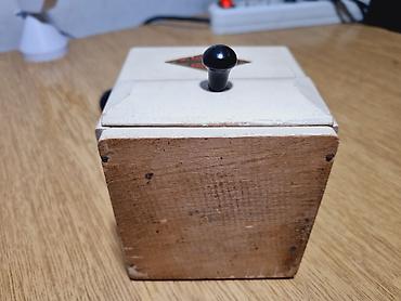 mini disk: Stari ručni mlin GESCHMIEDETES – nemačka proizvodnja - Tip: ručni — 8