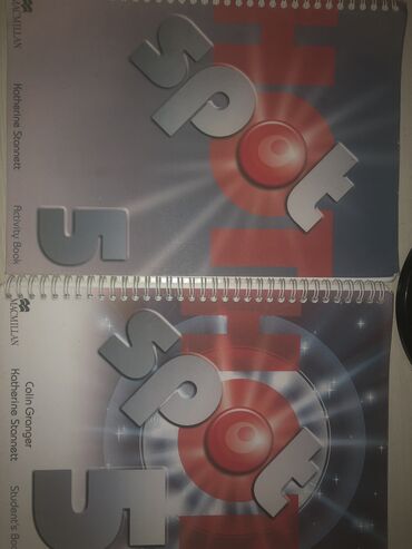 книга solutions pre intermediate: Учебники по Английскому языку Hot spot 5, два экземпляра Activity Book