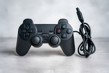 2 ci əl kondisionerlər: PlayStation 2 konsolu.Xahiş olunur Whatsapp ilə yazıb əlaqə saxlayın