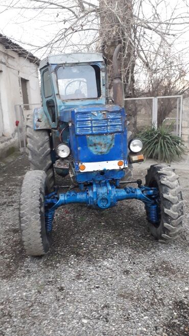 traktor te 150: Traktor Belarus (MTZ) te 40, 1987 il, 200 at gücü, motor 2.2 l, Yeni