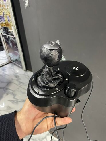 logitech shifter: Logitech g29 Shifter . Zadni skorusu yaxshi islemir duzeltdirib