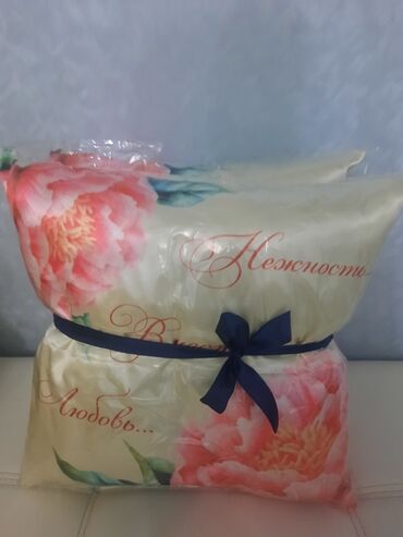 кресло качели для дома: Продаю декор.подушки. Разные расцветки, рисунки, ткани. Цена за штуку