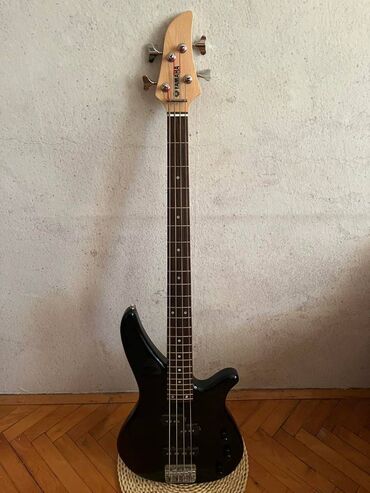 brazilska serija zabranjena ljubav 1 epizoda sa prevodom: Yamaha RBX170 Black Gitara je kao nova, pazljivo cuvana i odrzavana