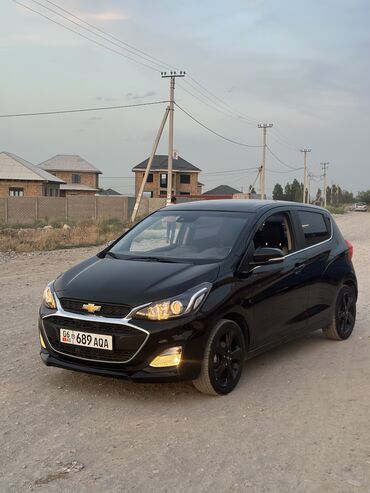авто логан: Chevrolet Spark: 2016 г., 1 л, Вариатор, Бензин