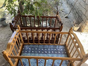 besik matrasi: Taxtadan beşiklər (2 ədəd) - 2 ədəd keyfiyyətli taxta beşik - Hər — 2