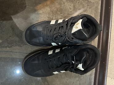 Krasofkalar və idman ayaqqabıları: İçi mexli Qara rəngli Adidas kişi/kadın idman ayaqqabısı – yüksəkboğaz — 3