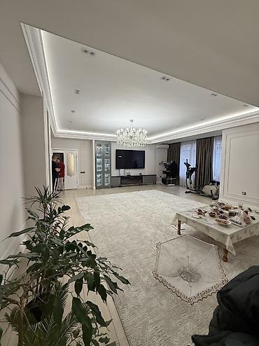 Продажа квартир: 4 комнаты, 150 м², 4 этаж — 1