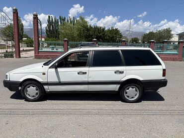 Volkswagen: Volkswagen Passat: 1992 г., 1.8 л, Механика, Бензин, Универсал
