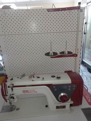Другое оборудование для швейных цехов: Продаю швейную машину

продаю швейную машину
