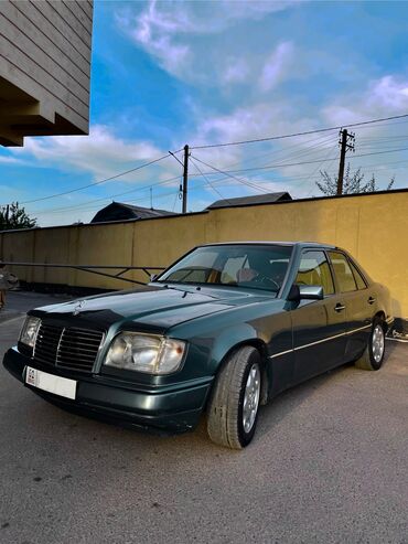 плафон 124: Mercedes-Benz W124: 1995 г., Автомат, Бензин