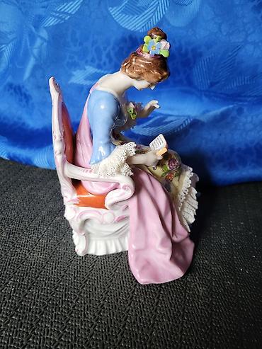 Ostali antikviteti: Antik figura 1907 do 1949g.Muller Volkstedt Drezden cipka na lalafo.rs — 17 Ostali antikviteti: Antik figura 1907 do 1949g.Muller Volkstedt Drezden cipka — 17