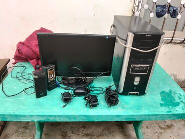 komputer korpusu: Masaüstü kompüter dəsti Tərkib: - E-BOX qüllə (front paneldə kart
