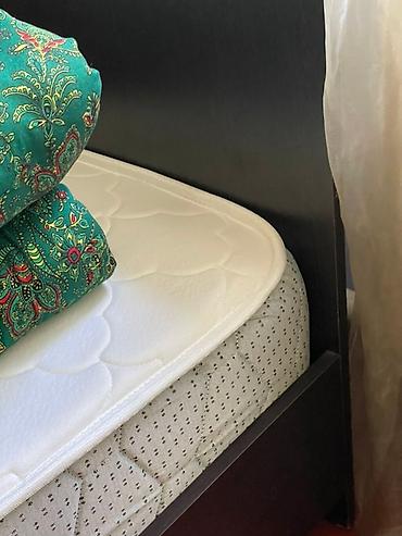 современные картины для интерьера: 2 кровать в комплекте Односпальная кровать из ДСП, выполненная в — 3