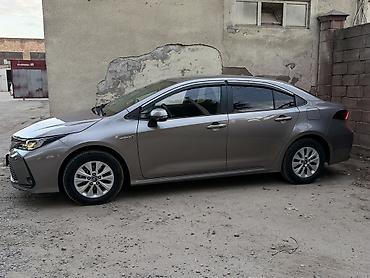 corola: Toyota Corolla: 2022 г., Вариатор, Гибрид, Седан — 3