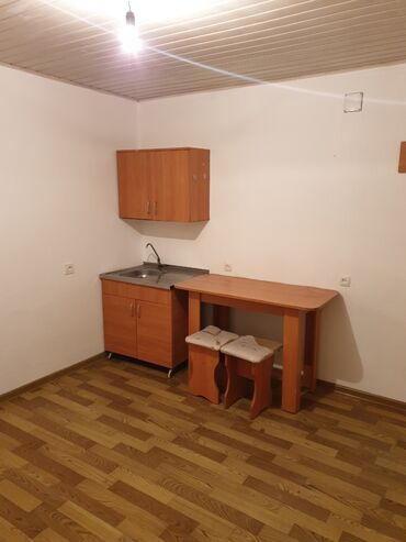1 комната, Собственник, Без подселения, С мебелью частично at lalafo.kg 1 комната, Собственник, Без подселения, С мебелью частично