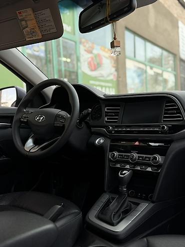 spark 2018: Hyundai Avante: 2018 г., 1.6 л, Автомат, Бензин, Седан — 7