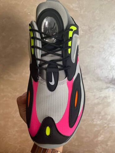 Women's Sneakers and athletic shoes: 42 — 6