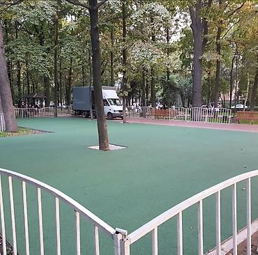 Резиновое покрытие для детских и спортивных площадок - Бесшовное at lalafo.kg Резиновое покрытие для детских и спортивных площадок - Бесшовное