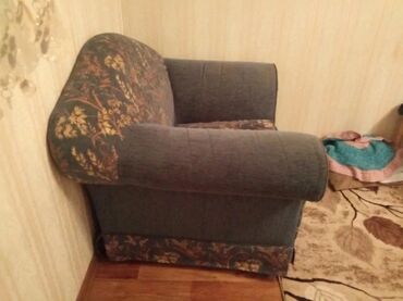 надувные кресло: Кресло мягкое с высокой спинкой и широкими подлокотниками