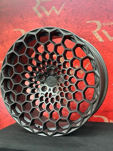 Диски: Диски R 22 BMW, отверстий - 5, Новый — 8