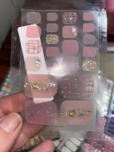 UV i LED lampe za nokte: UV/LED lampa za nokte + set samolepljivih nail art nalepnica - Model — 4