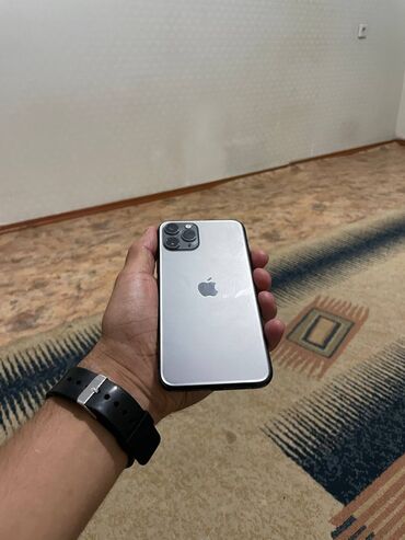 штатив для айфона: IPhone 11 Pro, Б/у, Space Gray, 79 %