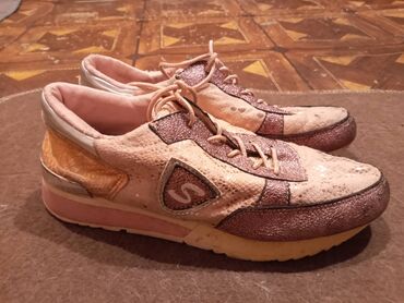 ağ mokasinlər: Dior, Ölçü: 37, rəng - Ağ, İşlənmiş